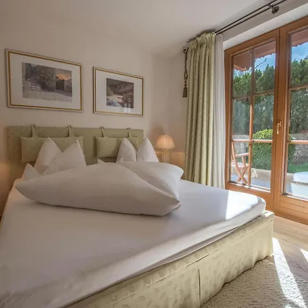 Hotel Romantik Alpenblick Ferienschlössl 4*
