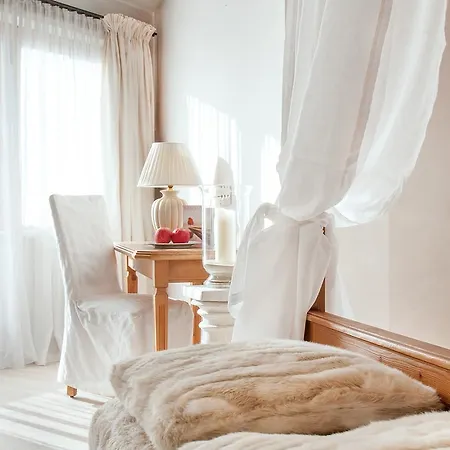 Romantik Alpenblick Ferienschlössl 4* Hippach