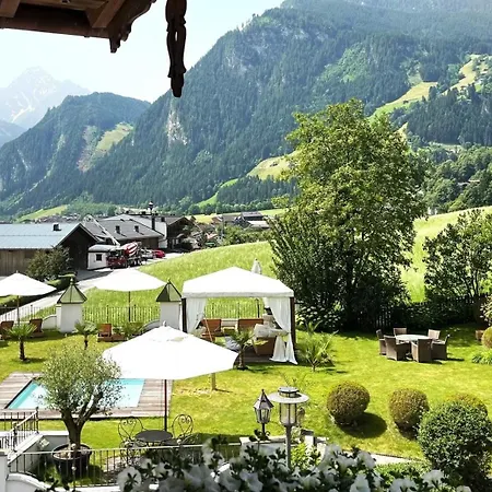 ホテル Alpenblick Zillertal ヒパッハ